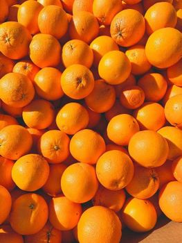 Oranges Grade A Incoterms CIF Price Per Tonne $800 Size 100-150 Count Per Box Types Available Navels, Valencias Packaging Options 10kg Or 20kg - Heron Cove Estate pty ltd - South Africa